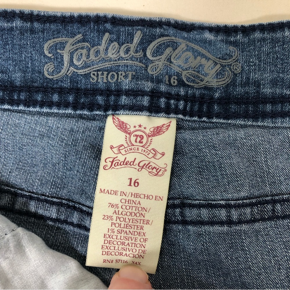 Faded Glory Star Print Denim Shorts Sz 14 - Picture 3 of 8